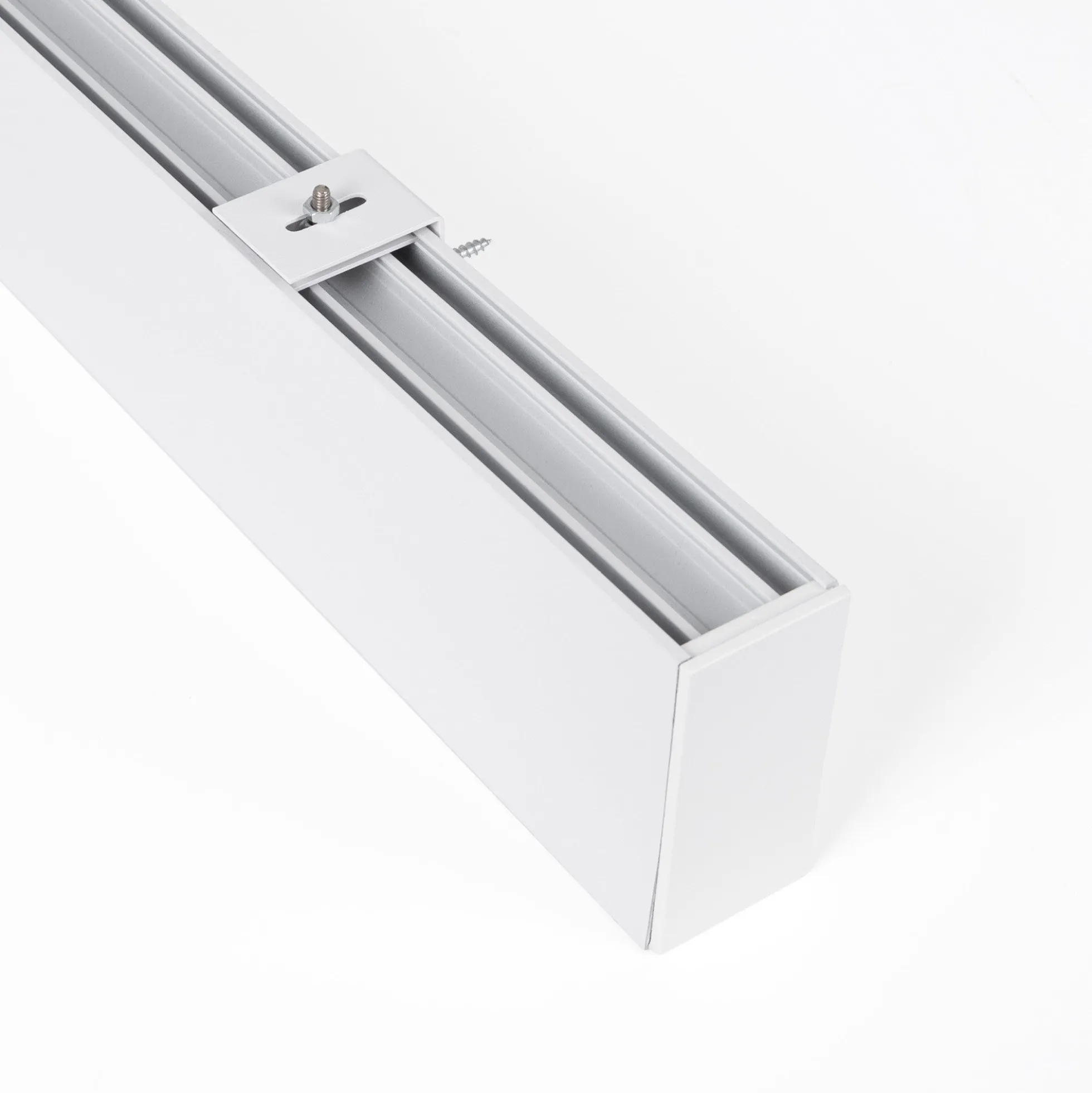 Accesorio para montaje en pared de luminaria lineal B9070