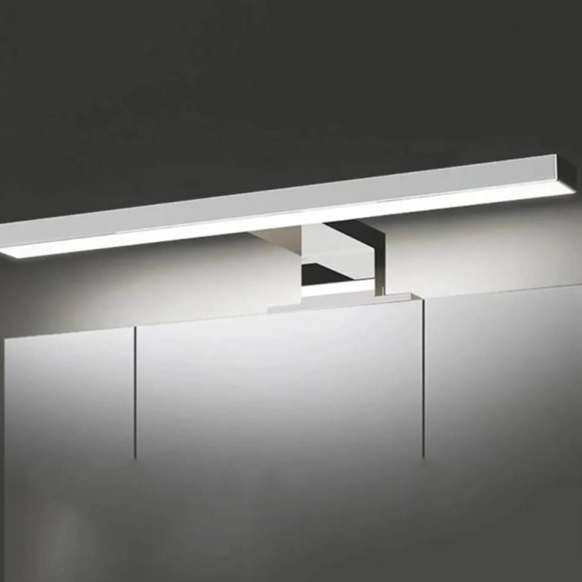 Aplique de baño para espejo 5W - Fijación espejo y mueble - 30cm