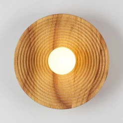 Aplique de diseño en madera