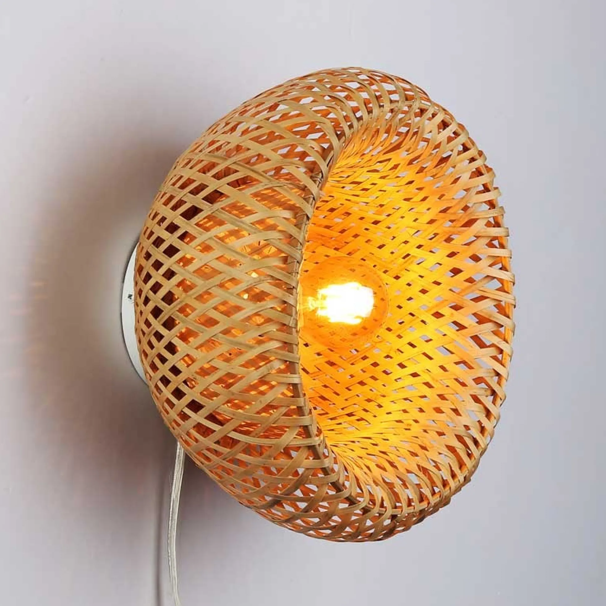 Aplique de mimbre con enchufe "Round"