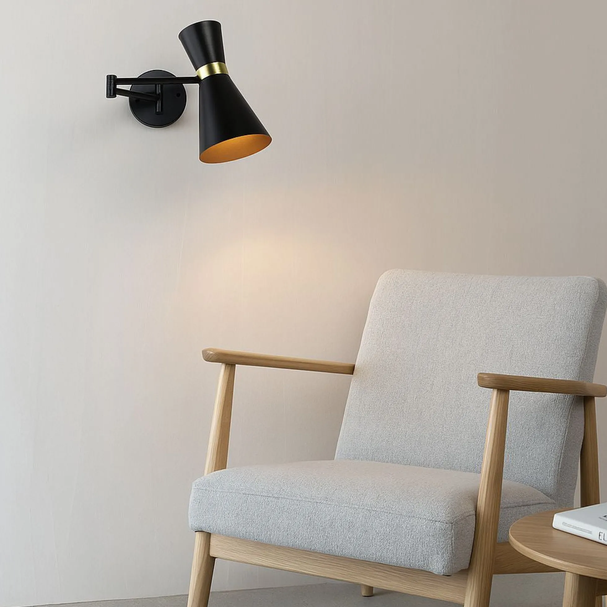 Aplique de pared con brazo articulado "Mode"