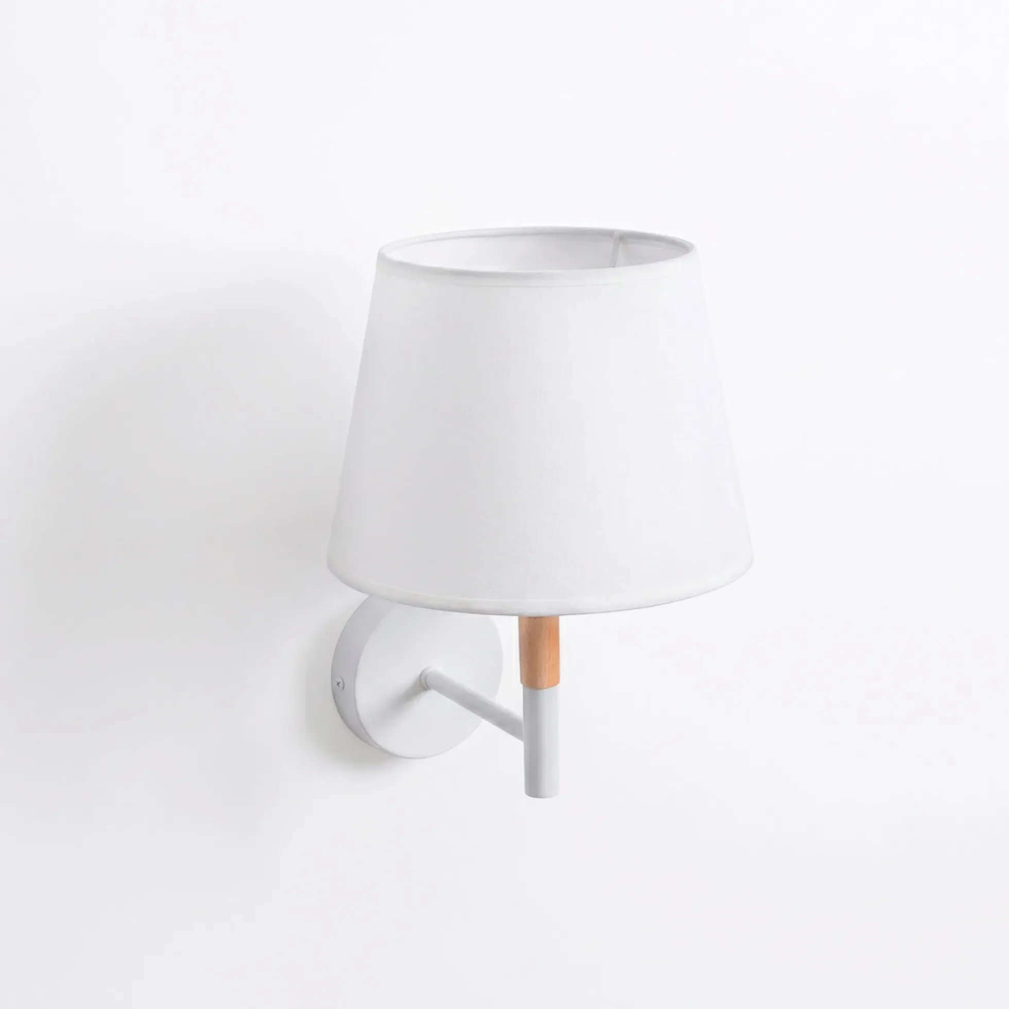 Aplique de pared con pantalla de tela "VELUM" - E27