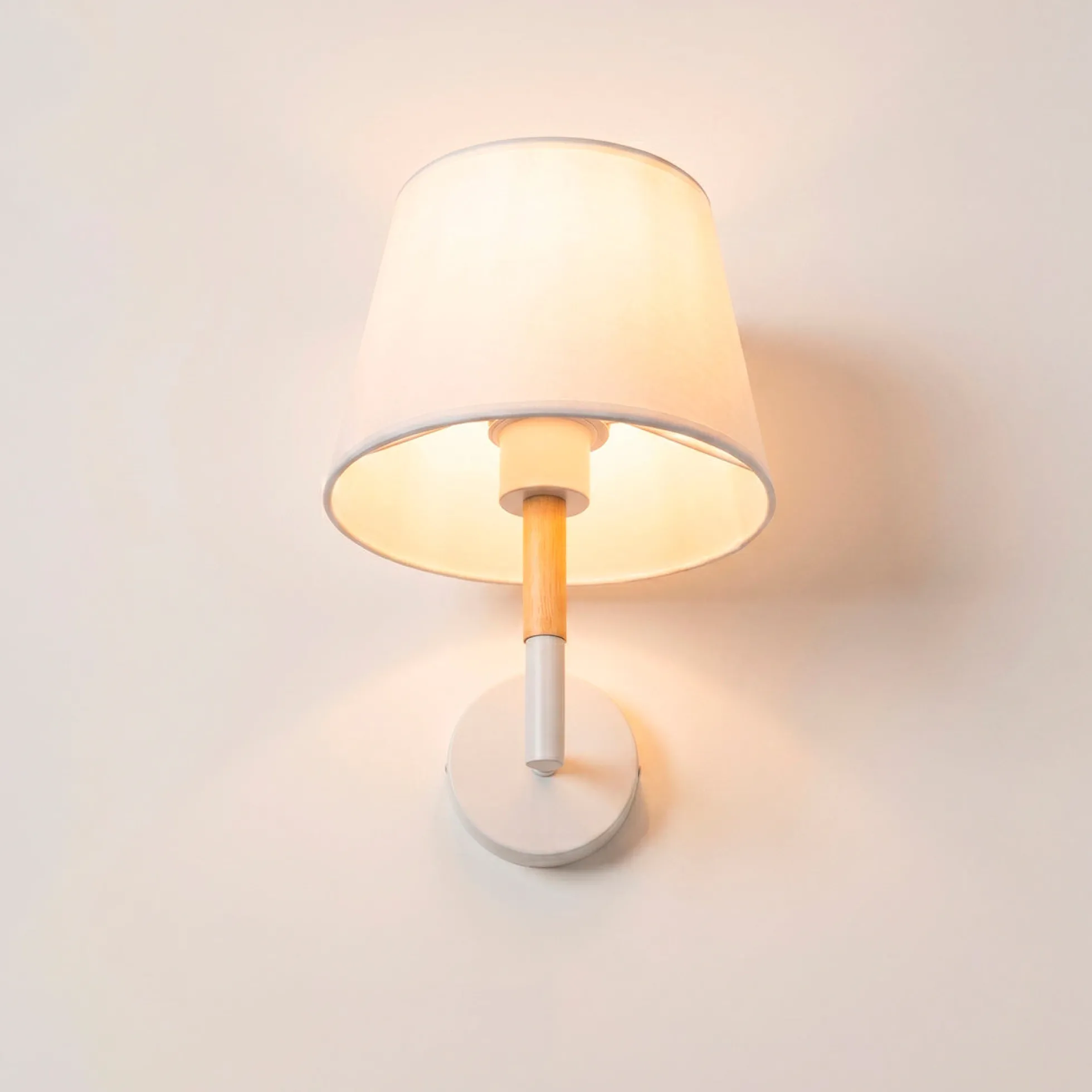 Aplique de pared con pantalla de tela "VELUM" - E27