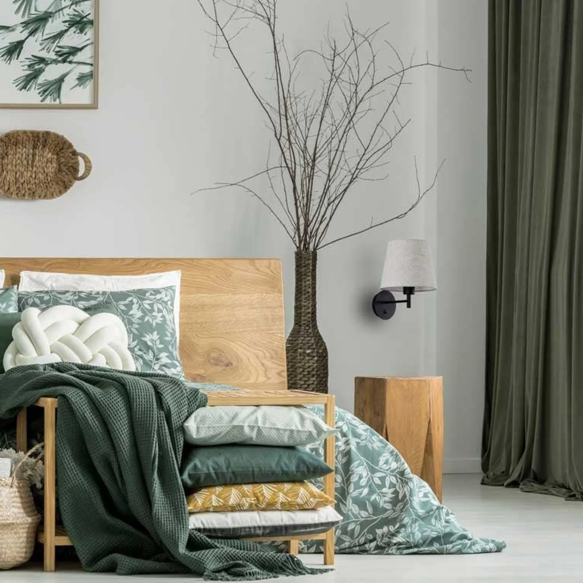 Aplique de pared con pantalla e interruptor Classic "RIGA" - E27