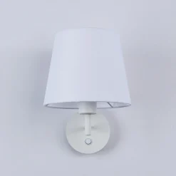 Aplique de pared con pantalla e interruptor Classic