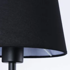 Aplique de pared con pantalla e interruptor Classic