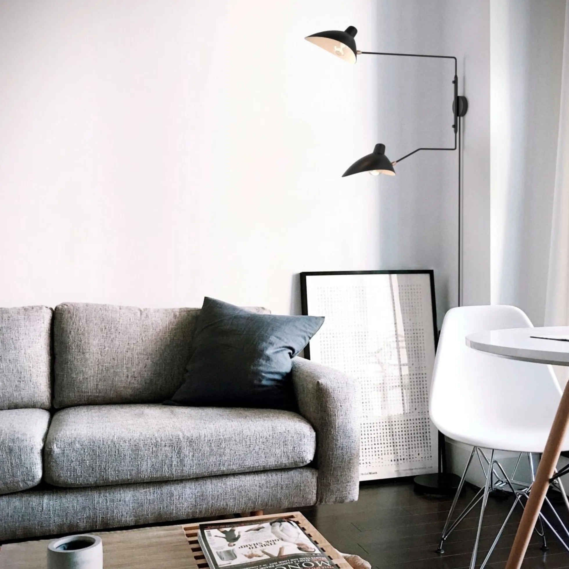 Aplique de pared de diseño "Louise" con interruptor y enchufe - 2xE27