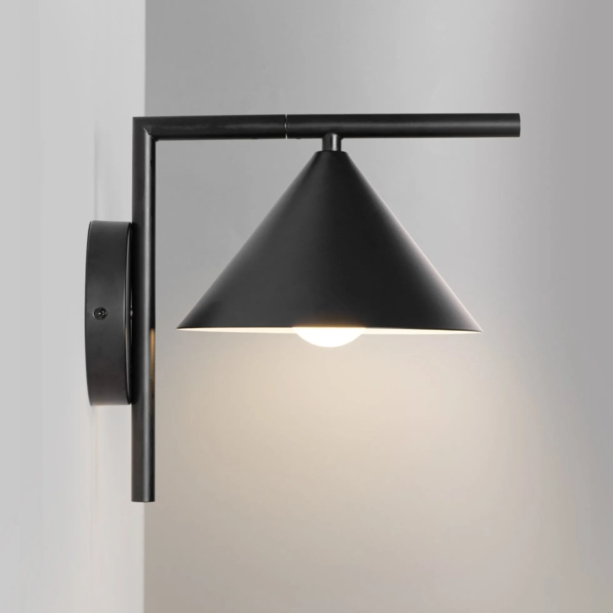 Aplique de pared de diseño "LUSSY" - E27