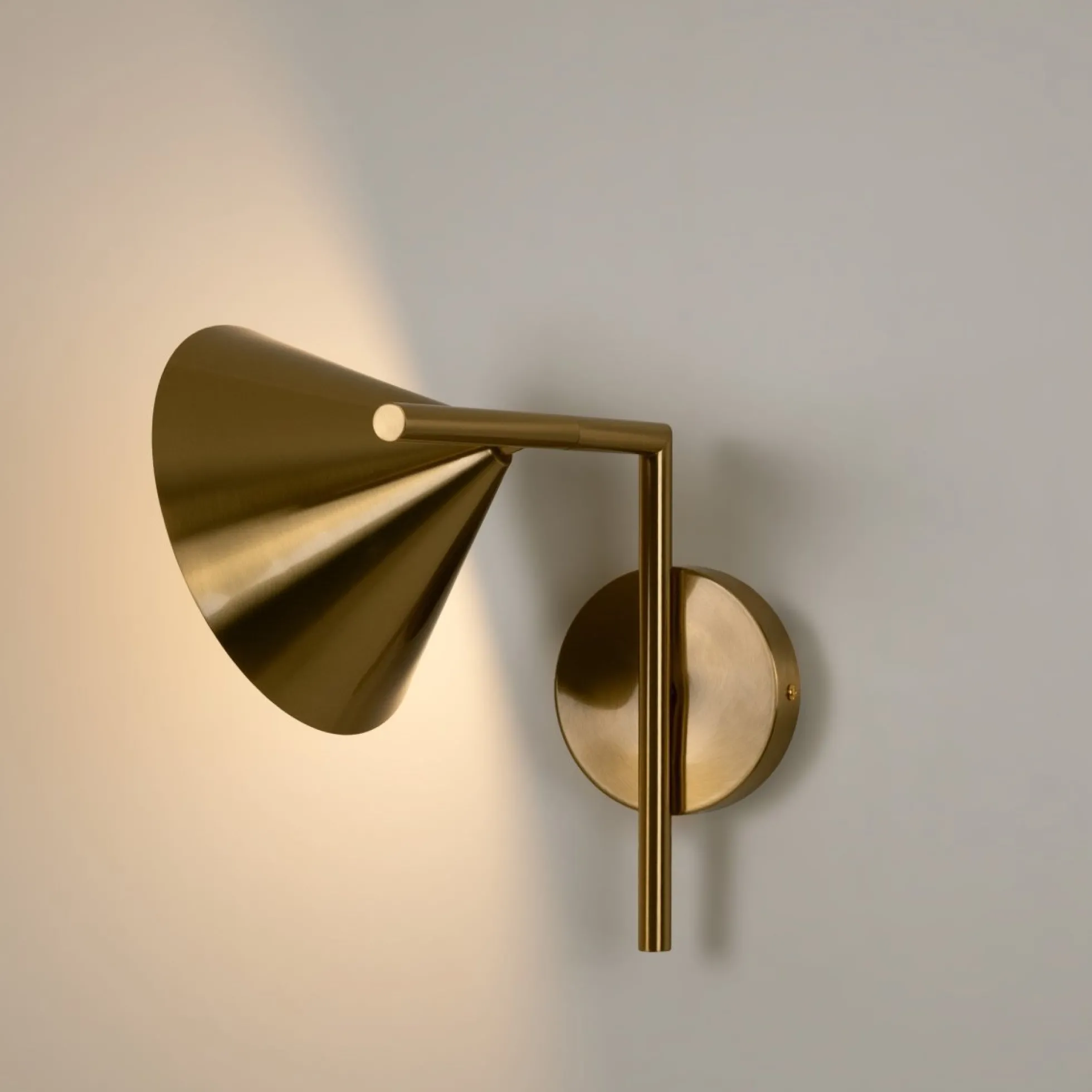 Aplique de pared de diseño "LUSSY" - E27