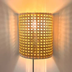 Aplique de pared de mimbre