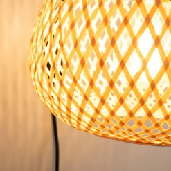 Aplique de pared de mimbre y madera