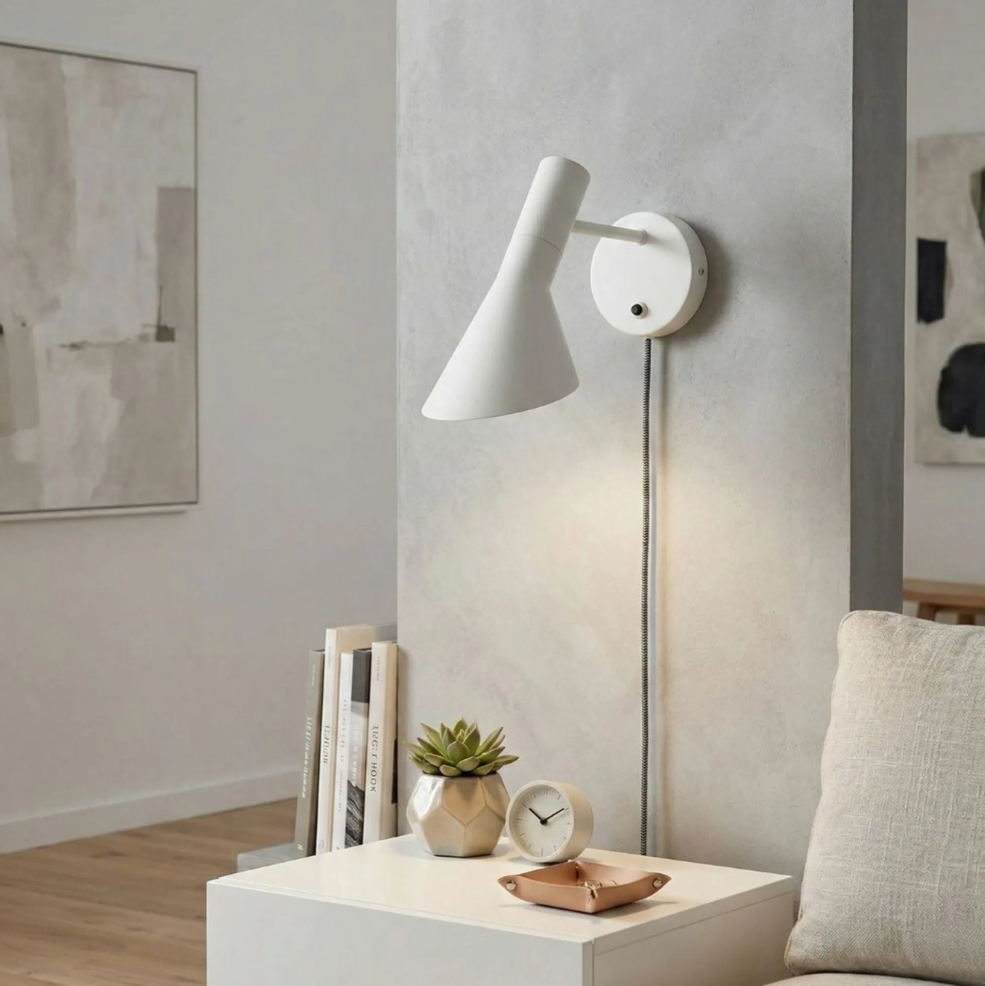 Aplique de pared diseño con cable y enchufe "Marlene"