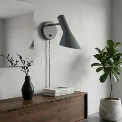 Aplique de pared diseño con cable y enchufe