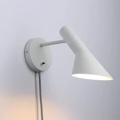 Aplique de pared diseño con cable y enchufe