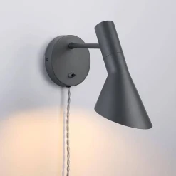 Aplique de pared diseño con cable y enchufe