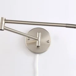 Aplique de pared extensible con enchufe
