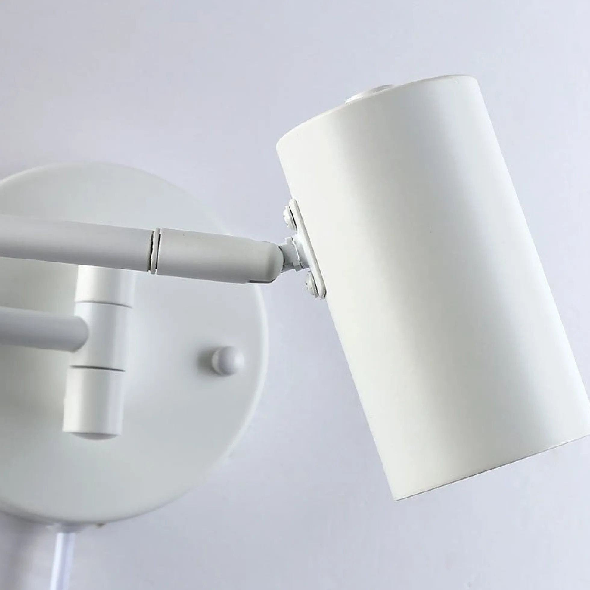 Aplique de pared extensible con enchufe "Lisa" - E27 G45