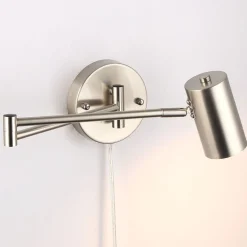 Aplique de pared extensible con enchufe
