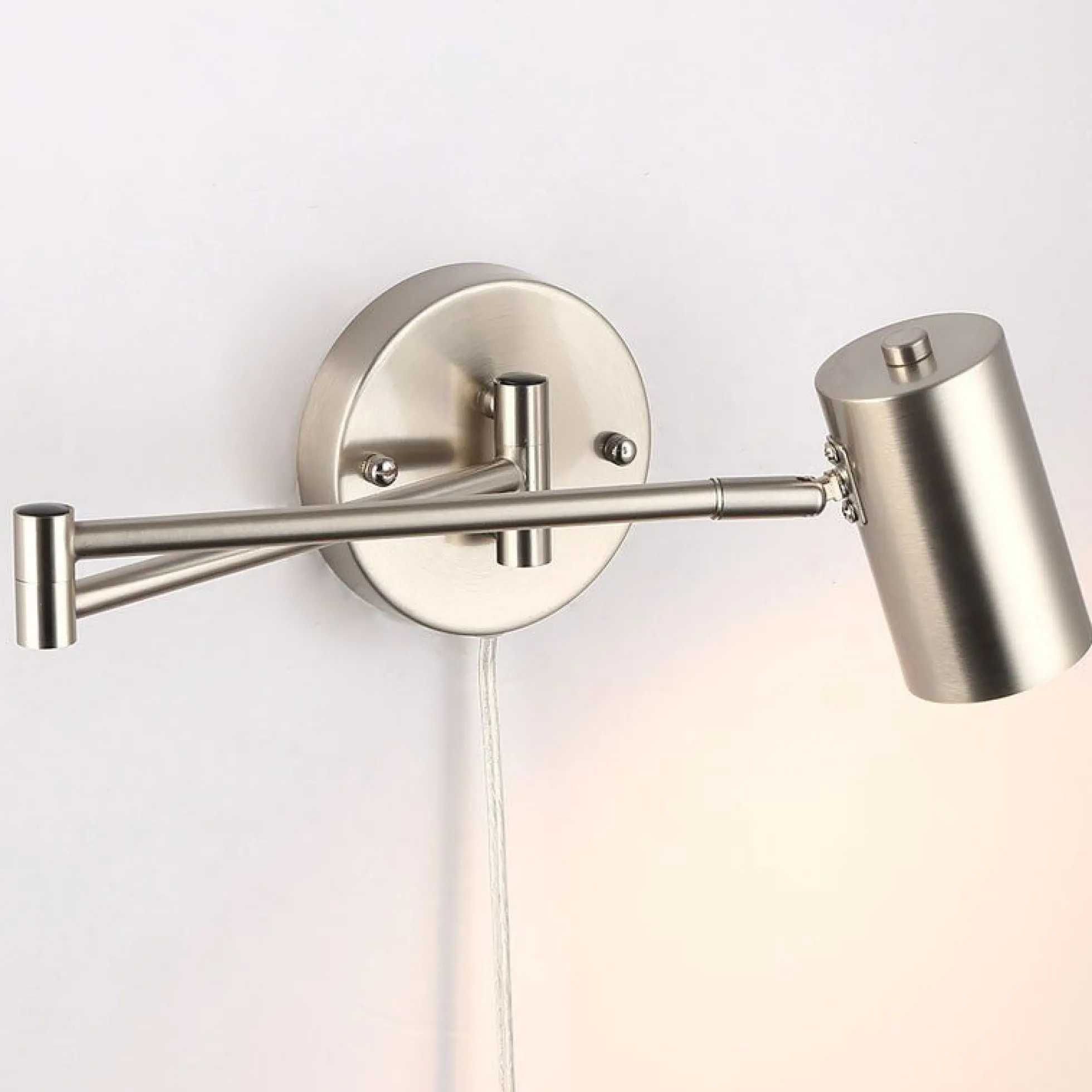 Aplique de pared extensible con enchufe "Lisa" - E27 G45