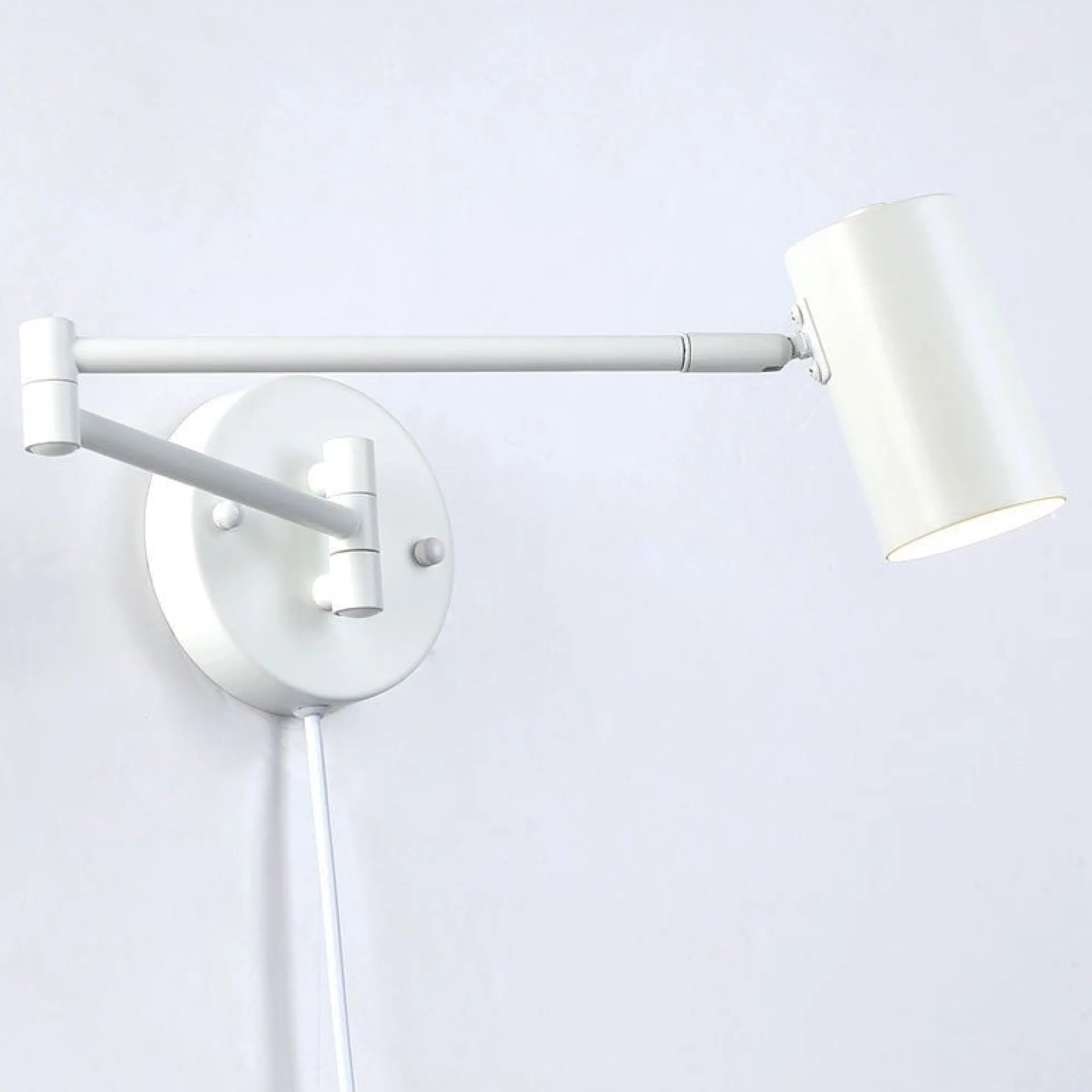 Aplique de pared extensible con enchufe "Lisa" - E27 G45