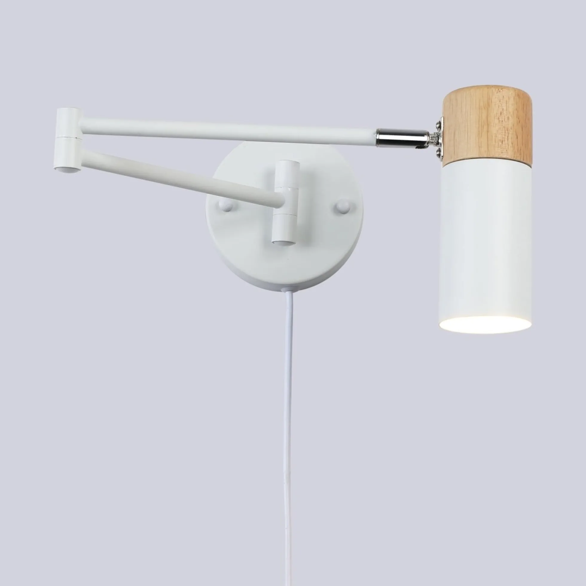 Aplique de pared extensible con cable y enchufe "Logan"