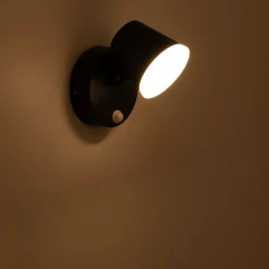 Aplique de pared exterior con sensor PIR
