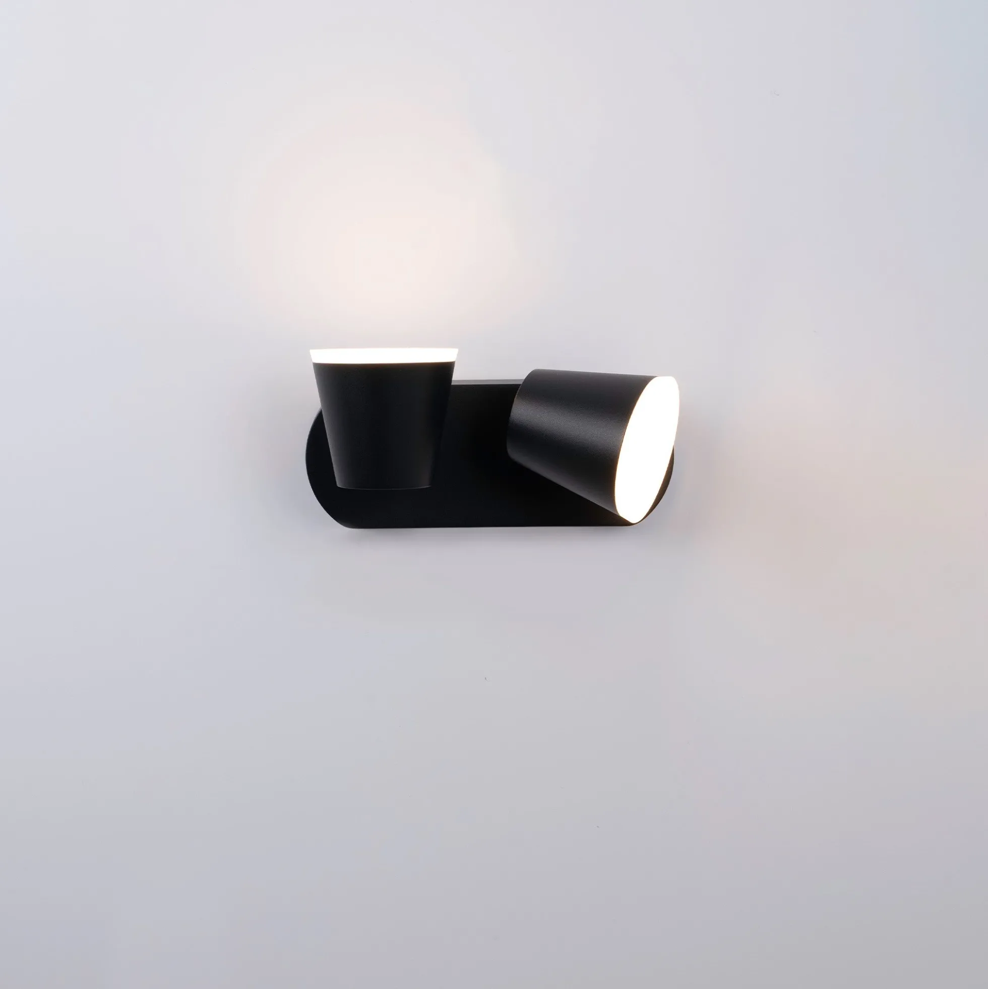 Aplique de pared exterior doble "Tura" - 20,5W - Orientable - 3000K - IP54