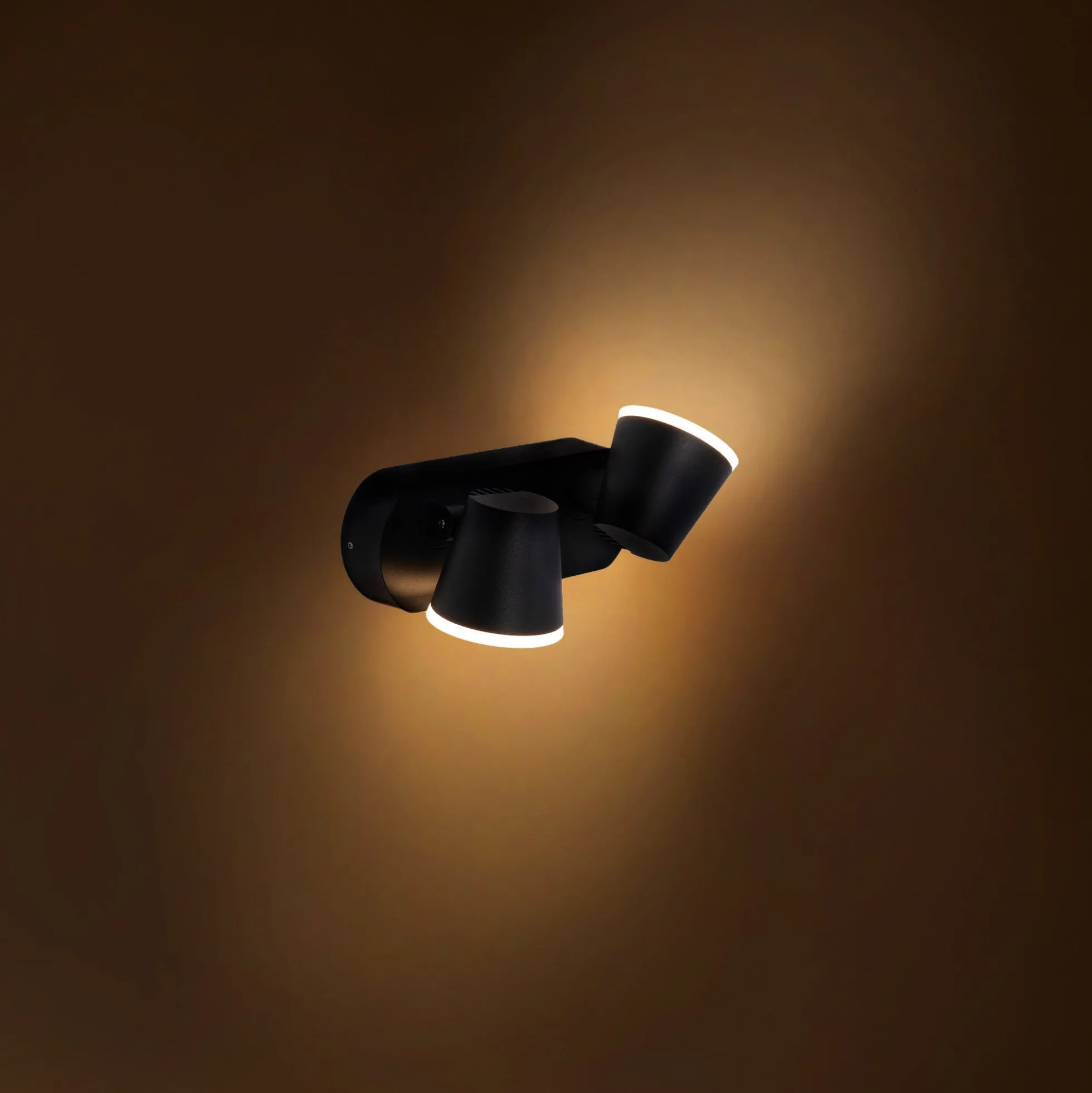 Aplique de pared exterior doble con sensor PIR "Tura" - 20,5W - Orientable - 3000K - IP54