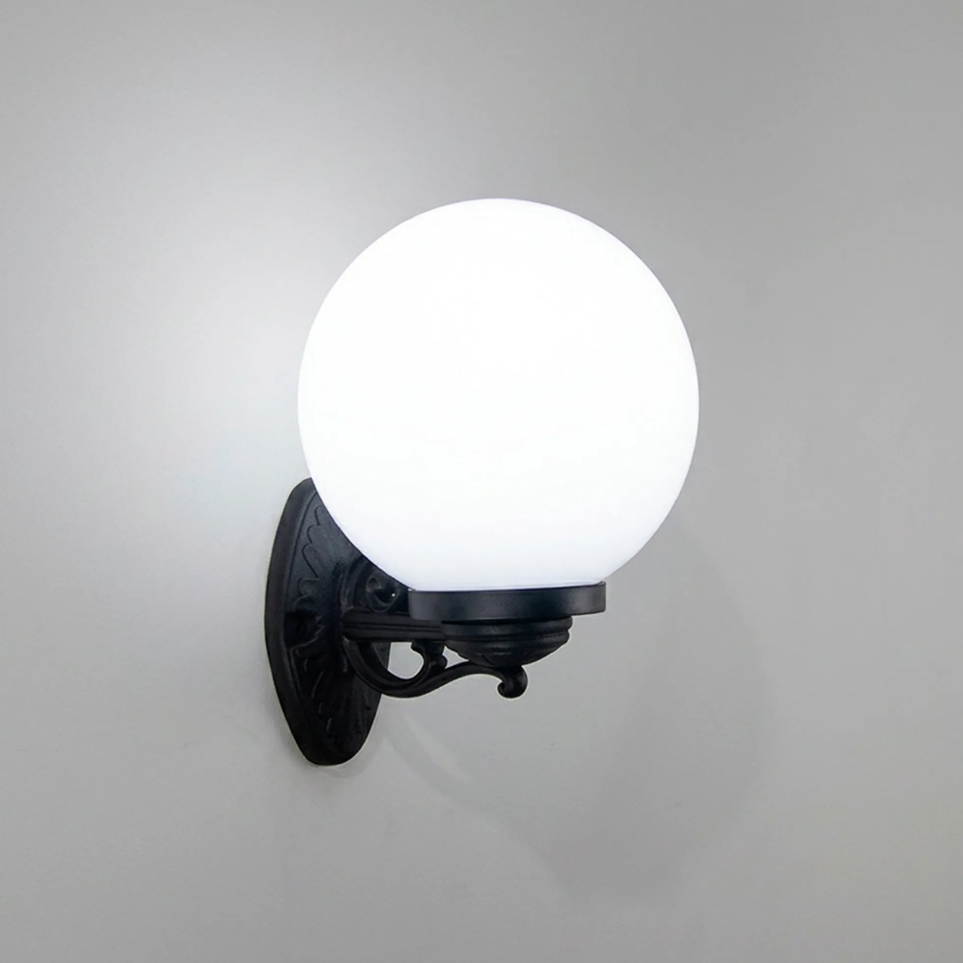 Aplique de pared exterior globo "NAUTA" - E27 - IP44