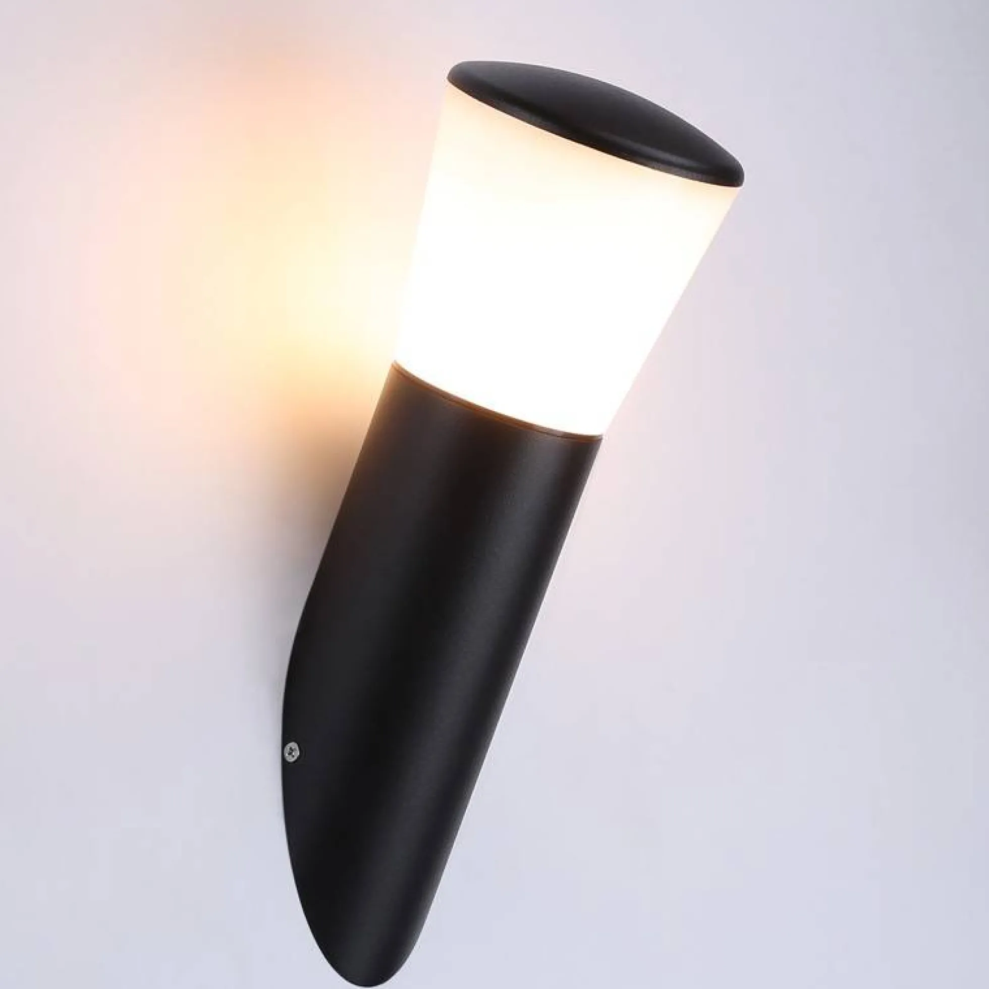 Aplique de pared exterior inclinado "OLIVA" E27 IP44
