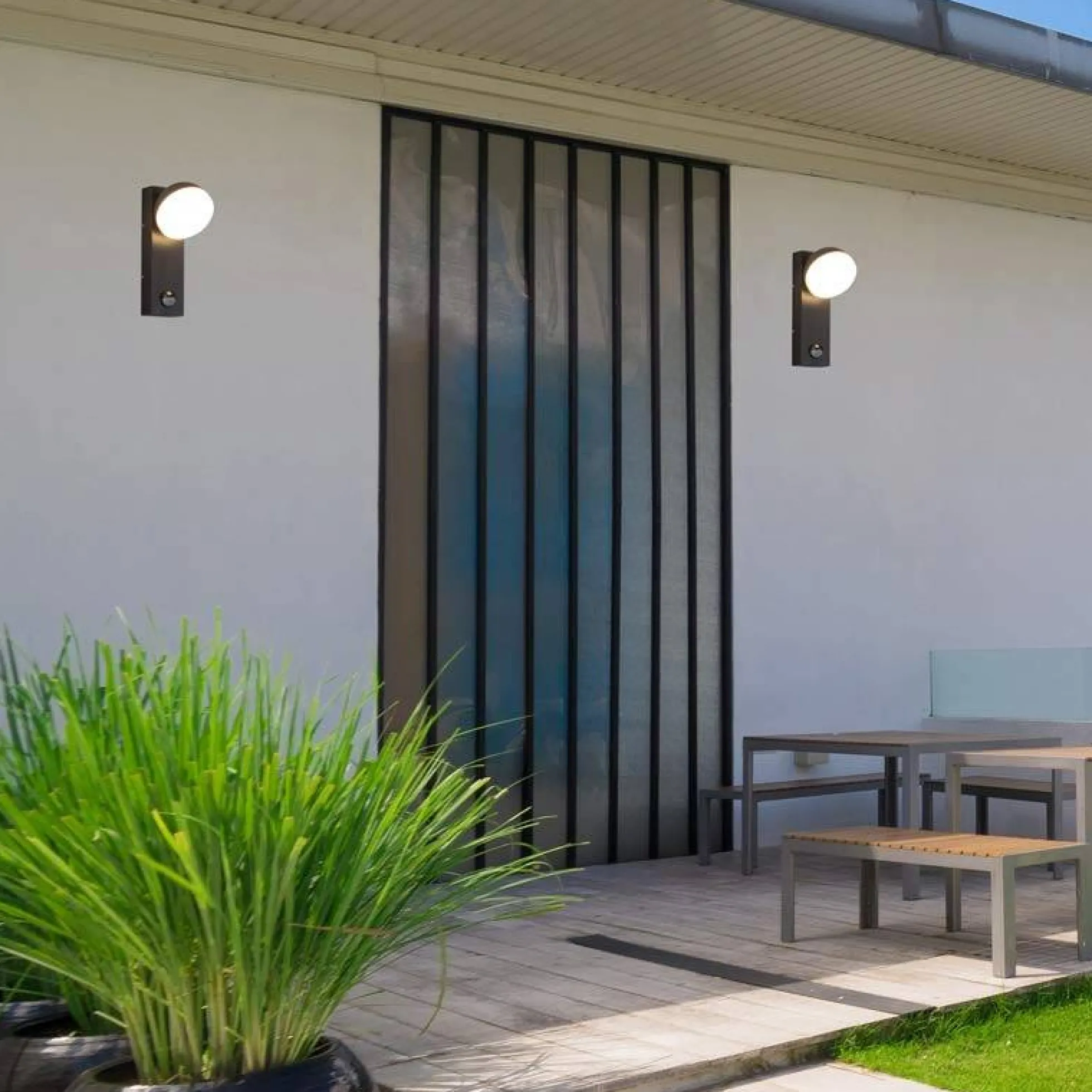 Aplique de pared exterior LED con sensor PIR "ATLAS" 10W IP54
