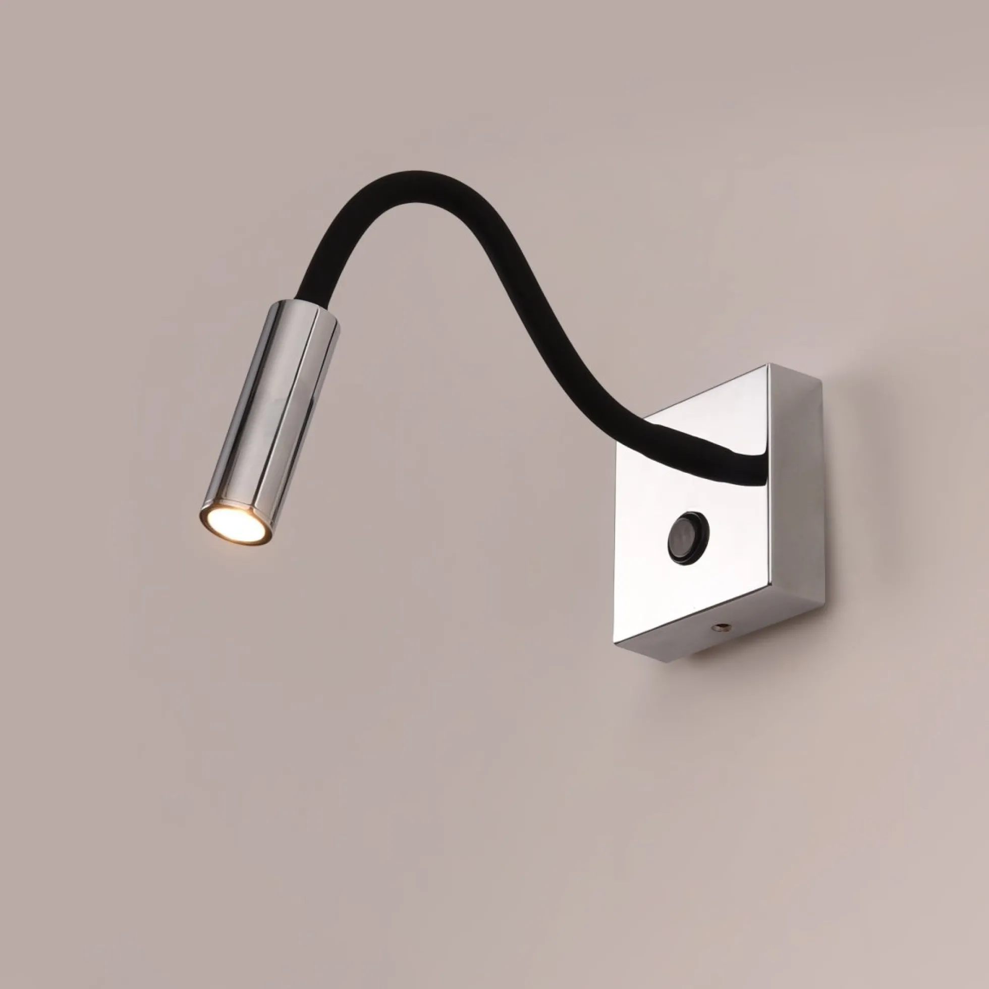 Aplique de pared flexible para lectura "Hale" - 3W