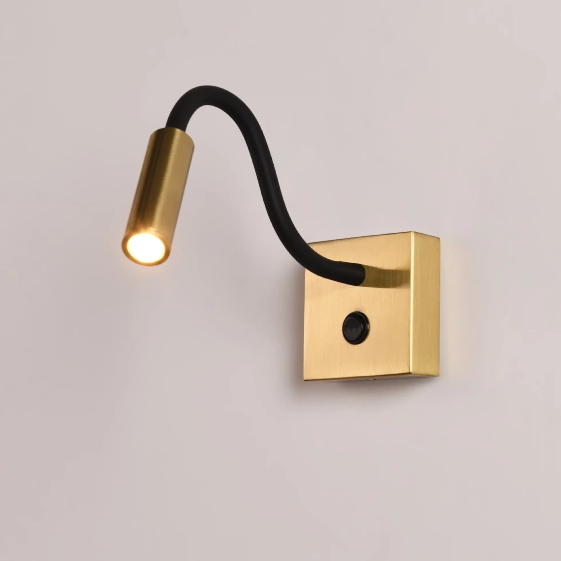 Aplique de pared flexible para lectura "Hale" - 3W
