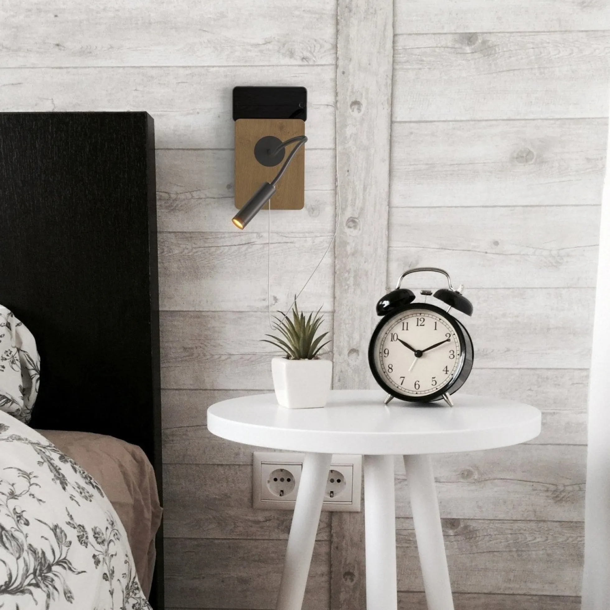 Aplique de pared flexible para lectura con puerto USB "LONDON USB" - Chip CREE - 3W