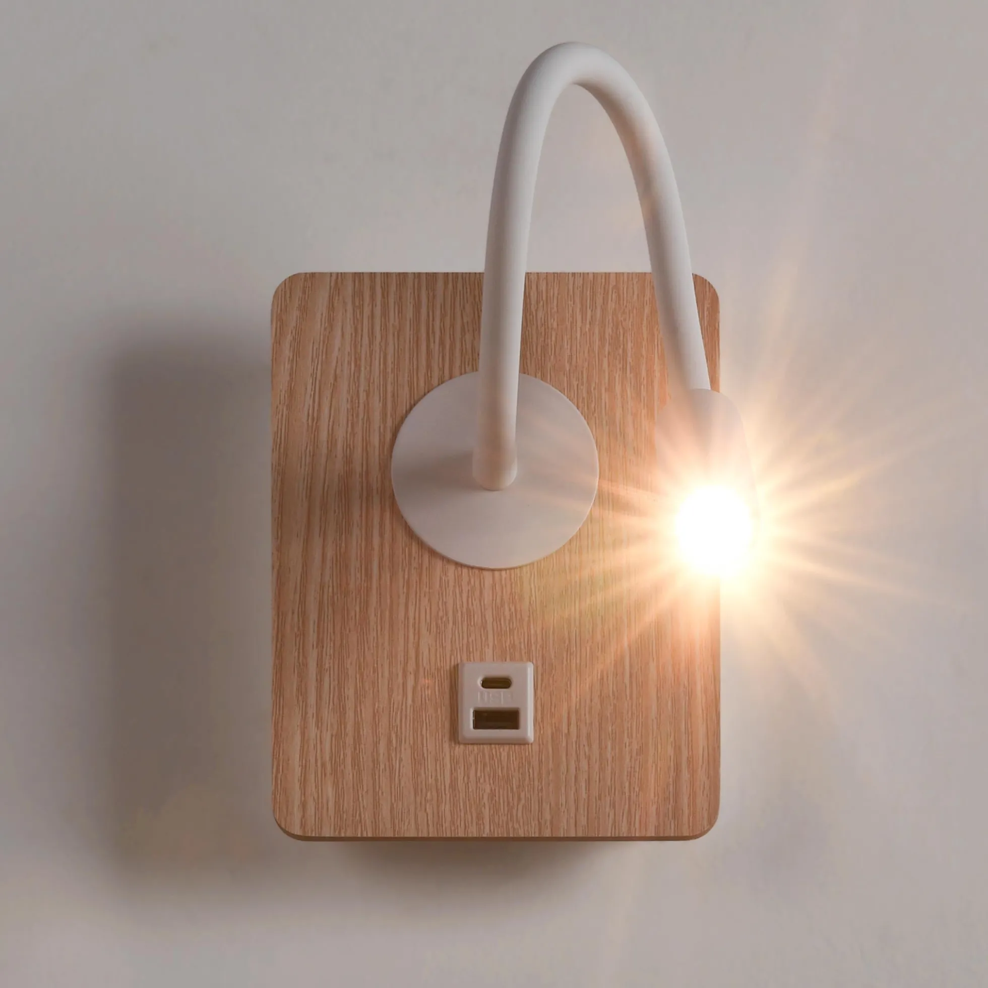 Aplique de pared flexible para lectura "LONDON" - Chip CREE - 3W - USB+USBC