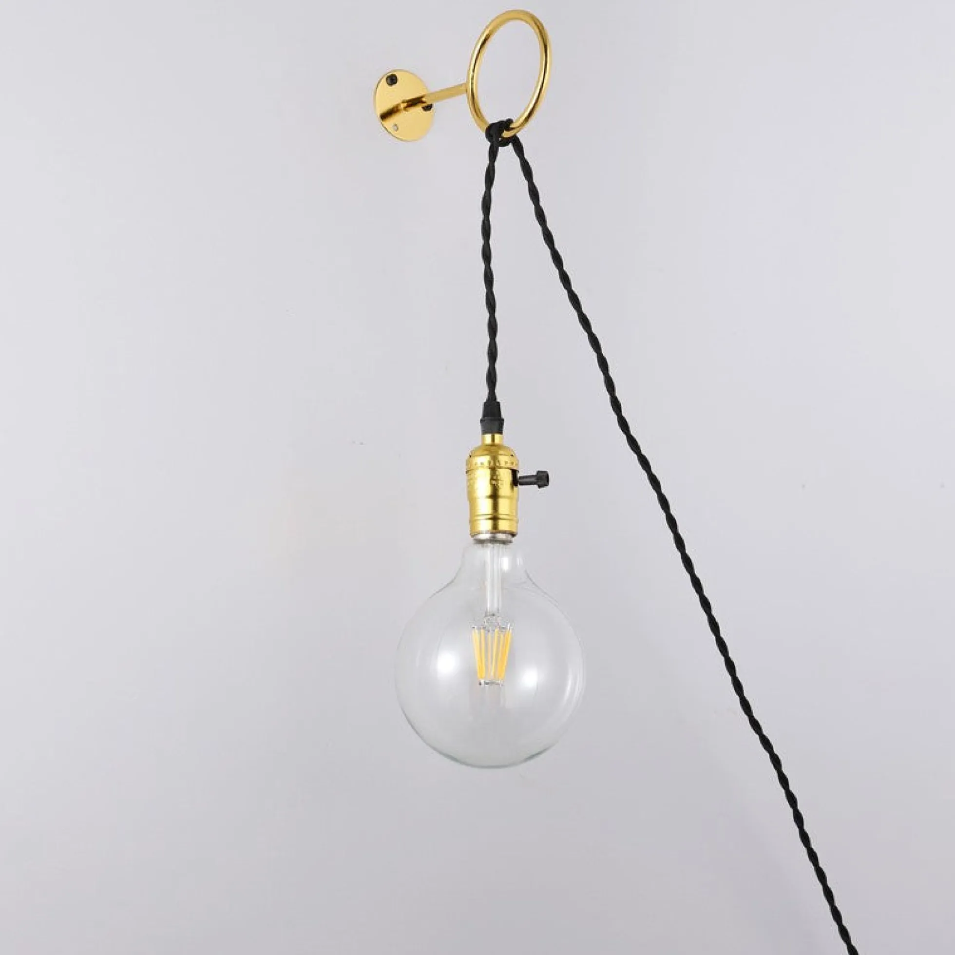 Aplique de Pared Interior Dorado con Enchufe y Interruptor para Dormitorio, Escalera, Escritorio
