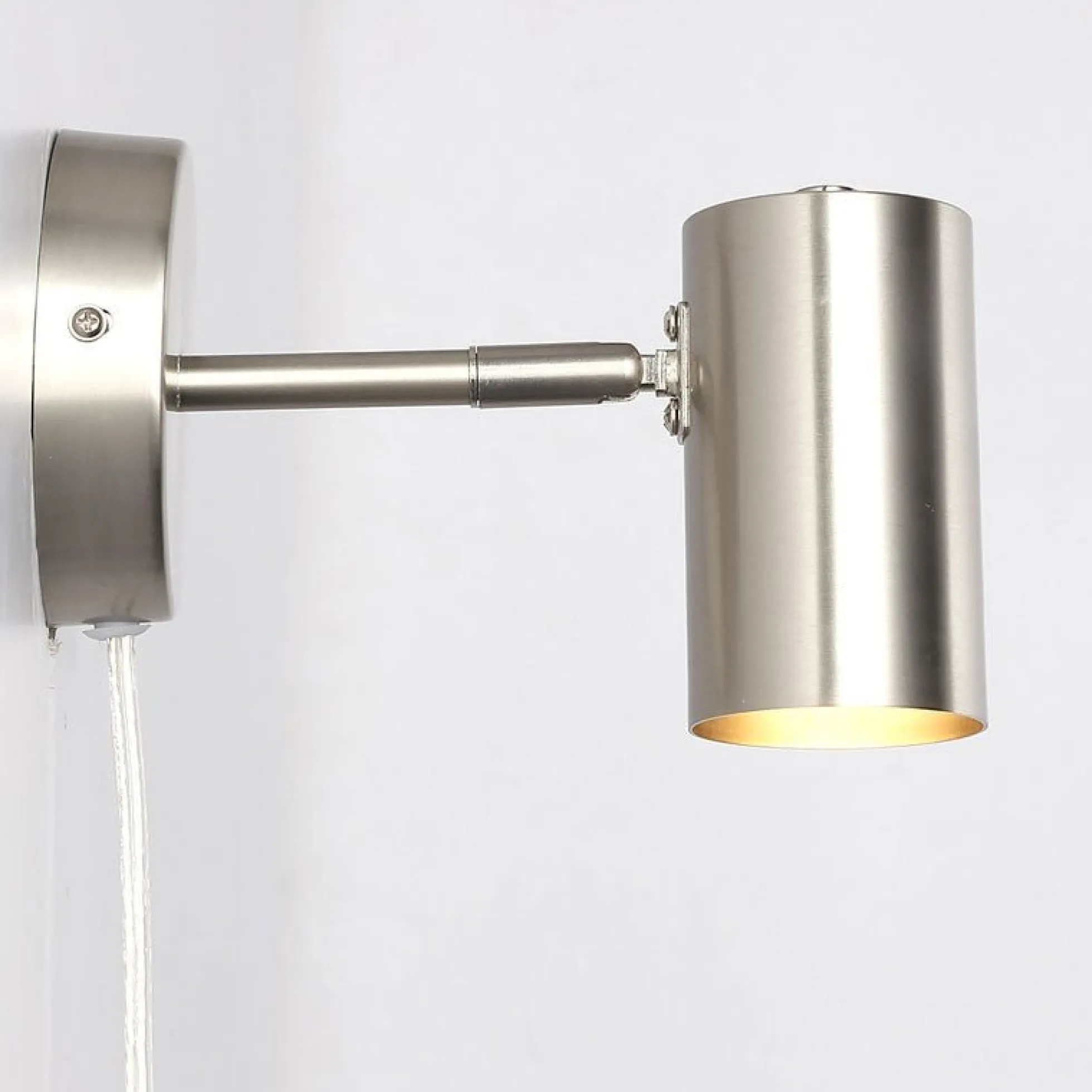 Aplique de pared interior orientable "Ben" con cable y enchufe - E27