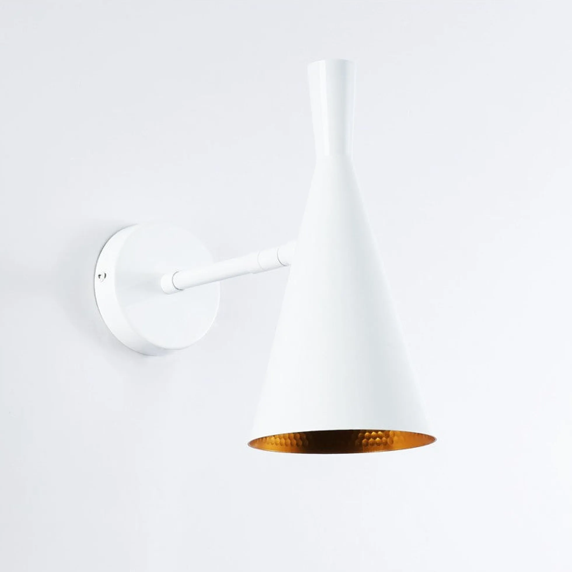 Aplique de pared interior orientable estilo nórdico