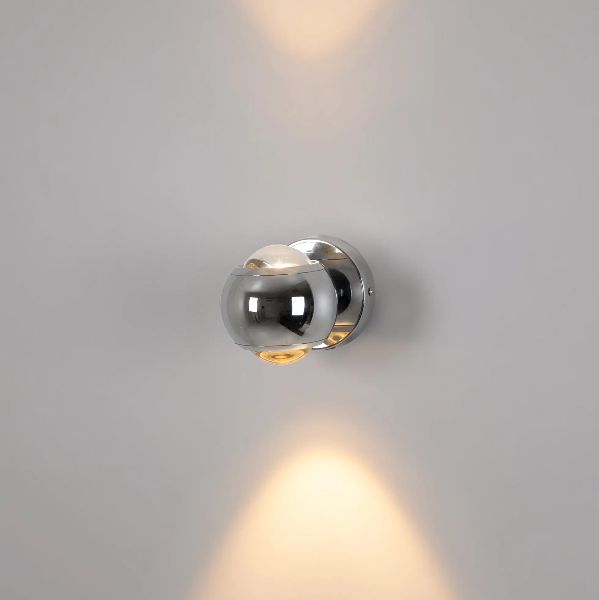 Aplique de pared LED con óptica "BOO" 9W - Cromo - Up & down - 2700K