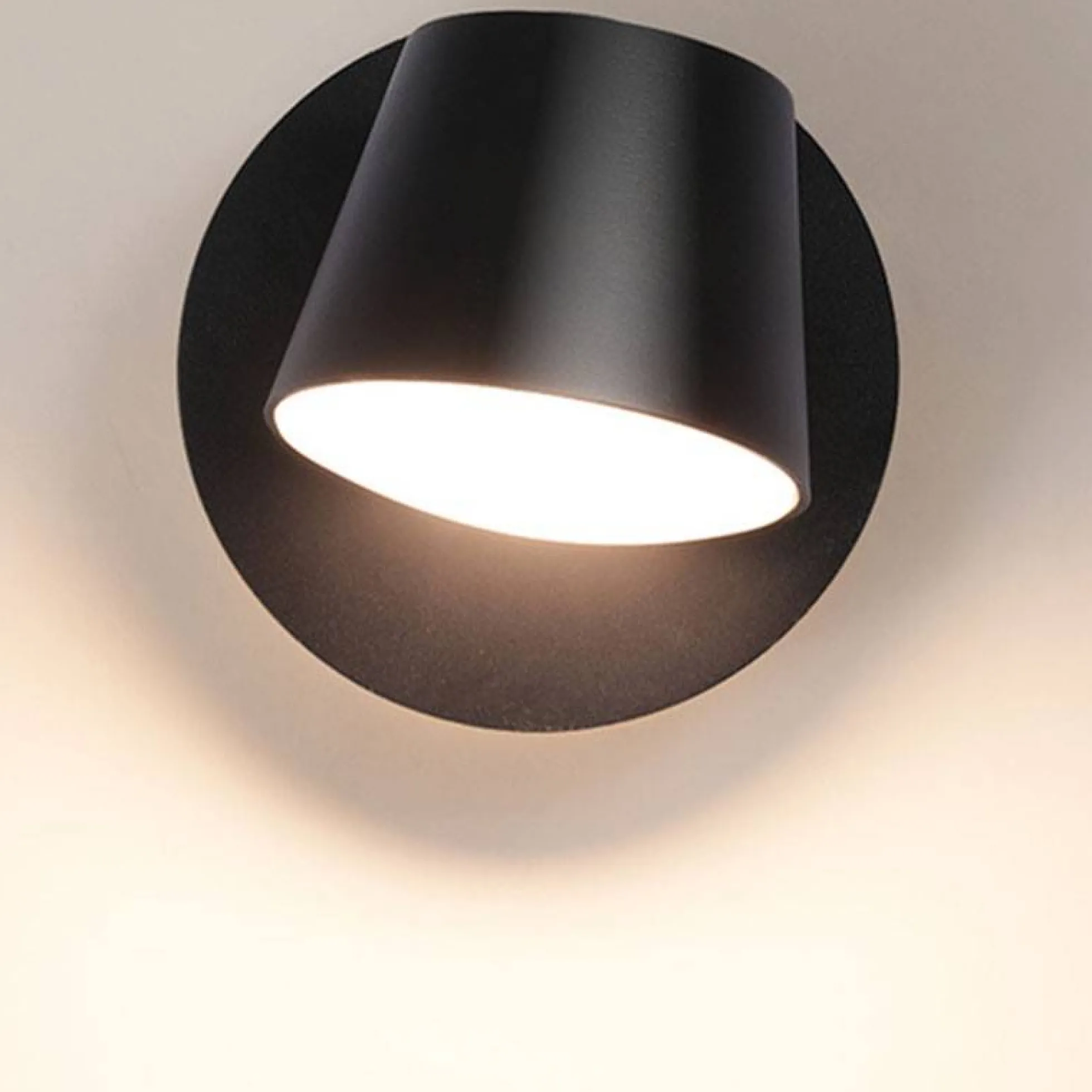 Aplique de pared LED "KOP" orientable 6W