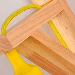 Aplique de pared nórdico "YOJO" -Escuadra de madera y colgante de silicona