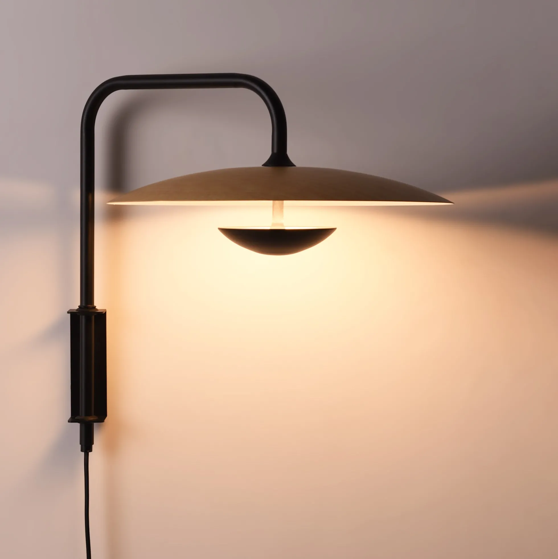Aplique de pared orientable "GINNET" - 8W - 3000K