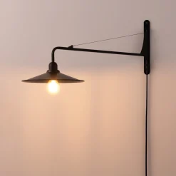 Aplique de pared orientable