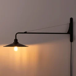 Aplique de pared orientable