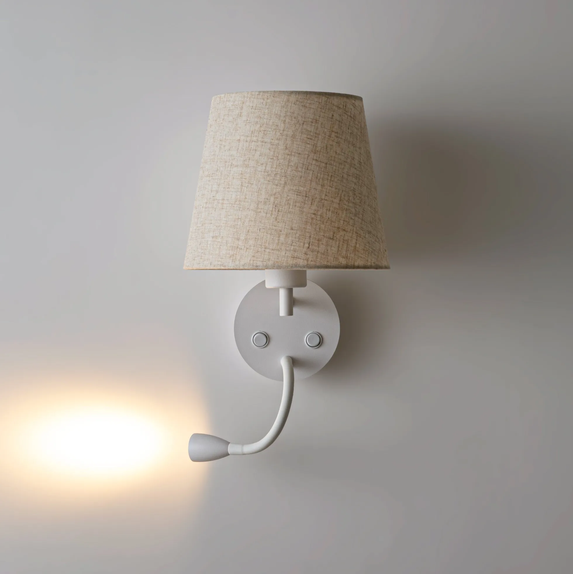 Aplique de pared para lectura "MAR II" - E27 + Foco LED flexible