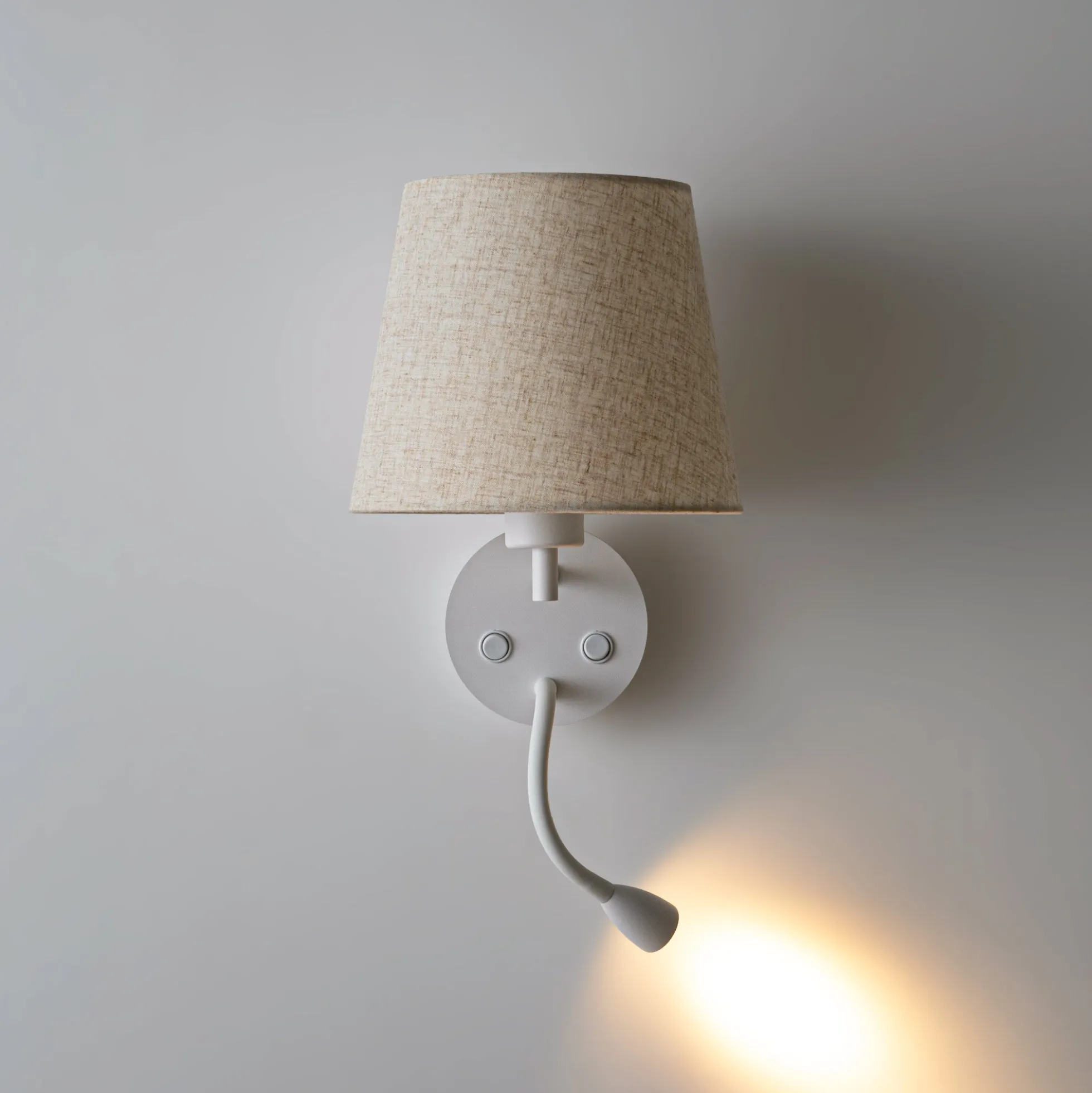 Aplique de pared para lectura "MAR II" - E27 + Foco LED flexible