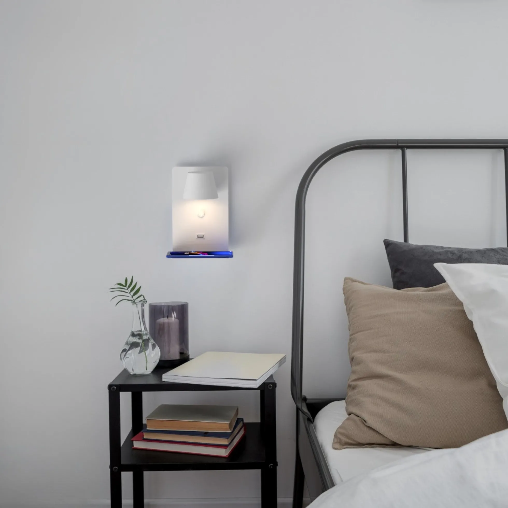 Aplique de pared para lectura con puerto USB "BASKOP W" - 6W - Base carga inalámbrica
