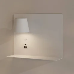 Aplique de pared para lectura con puerto USB y USBC