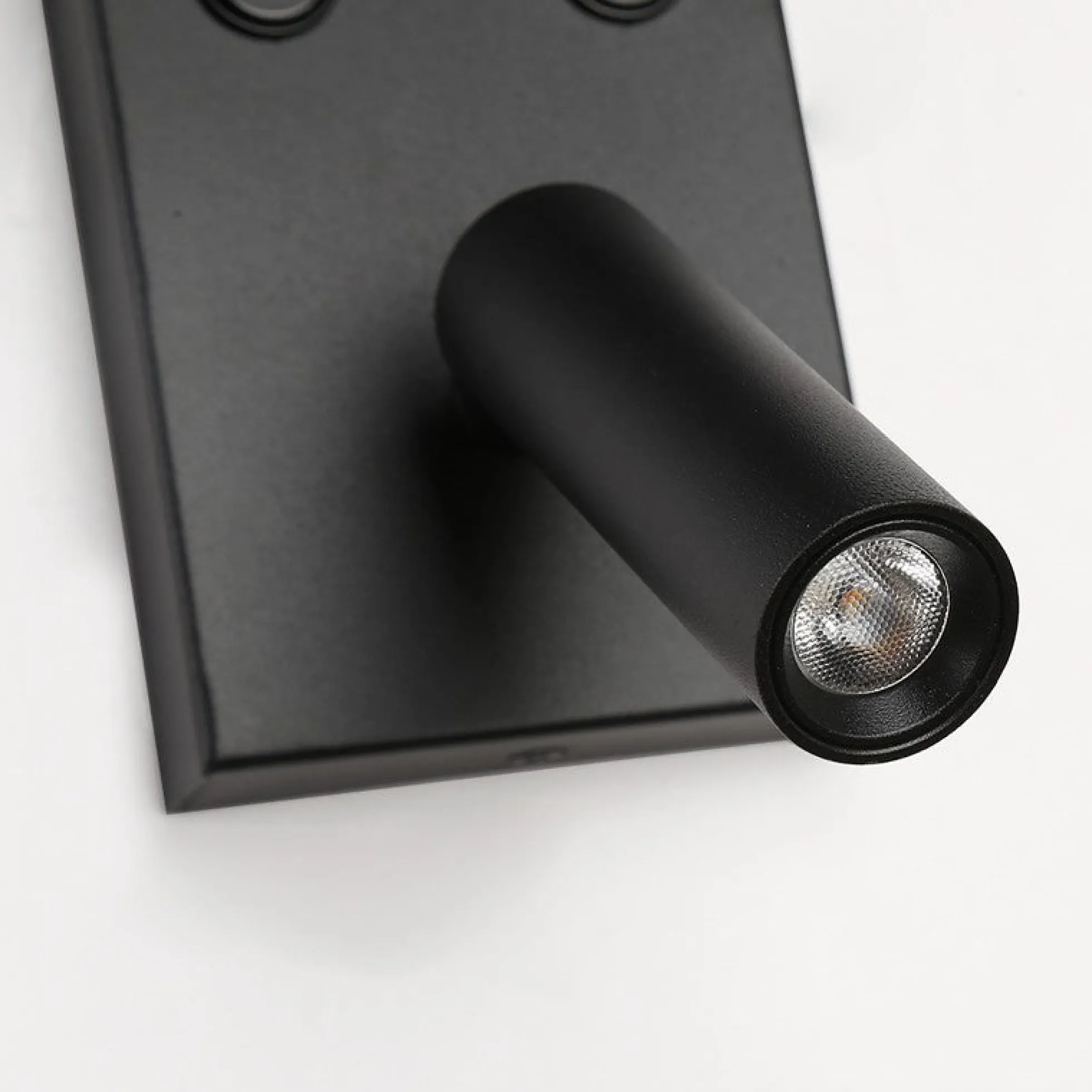 Aplique de pared para lectura con foco LED "NOAH" - 3,4W