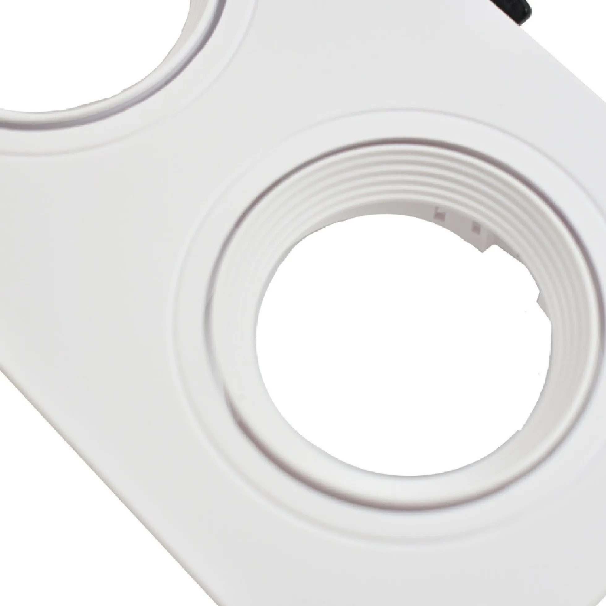 Aro downlight basculante para tres bombillas GU10/MR16 - Corte 75 x 235 mm